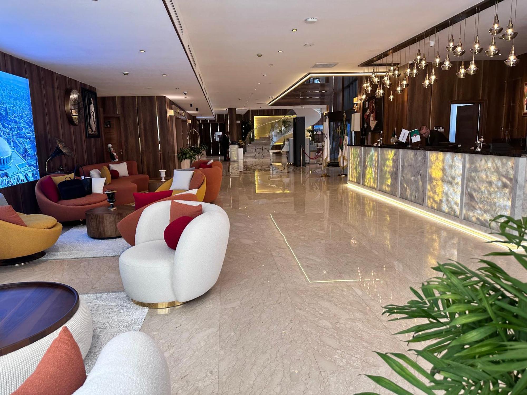 2H Hotel ออราน ภายนอก รูปภาพ