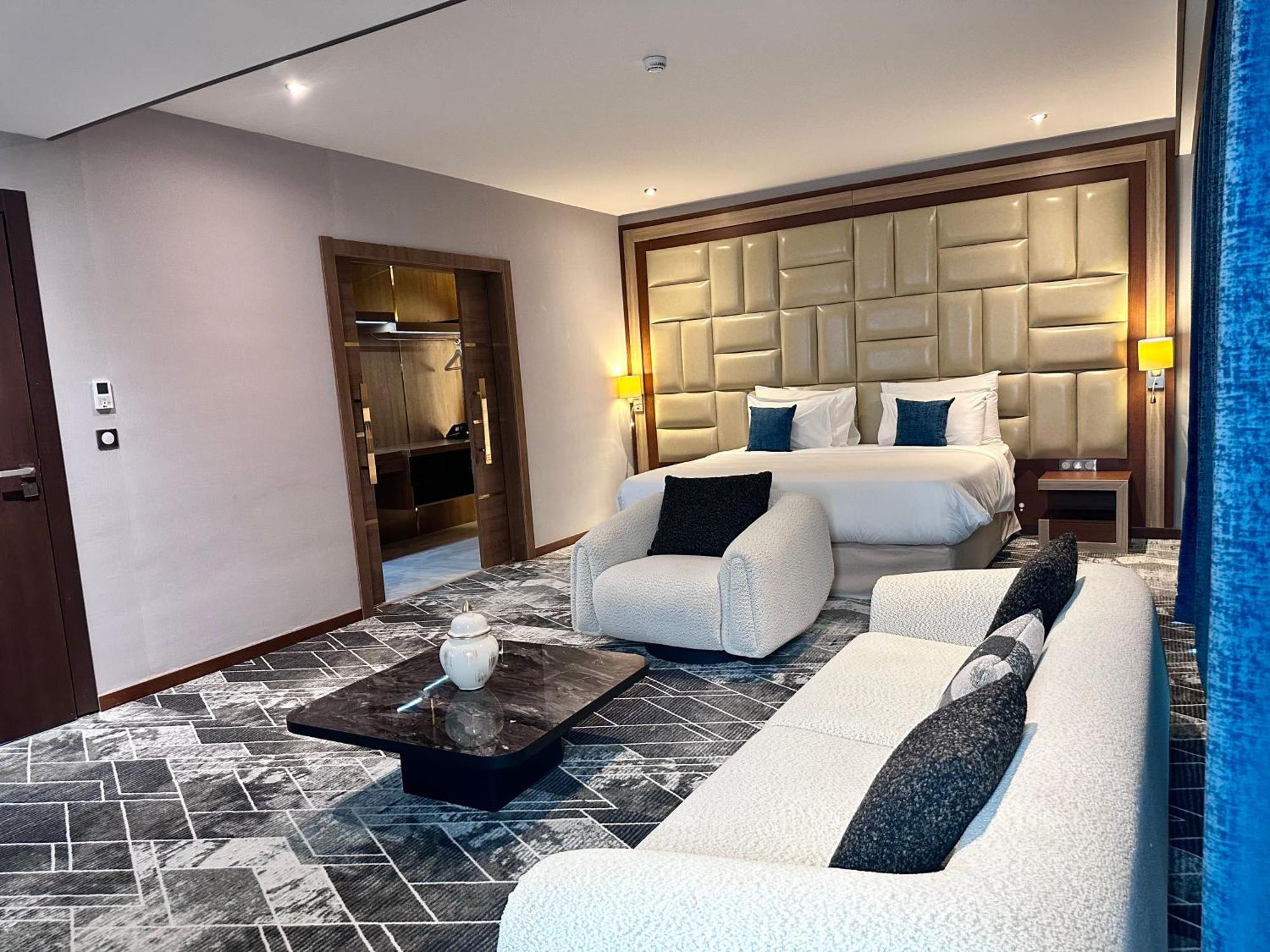 2H Hotel ออราน ภายนอก รูปภาพ