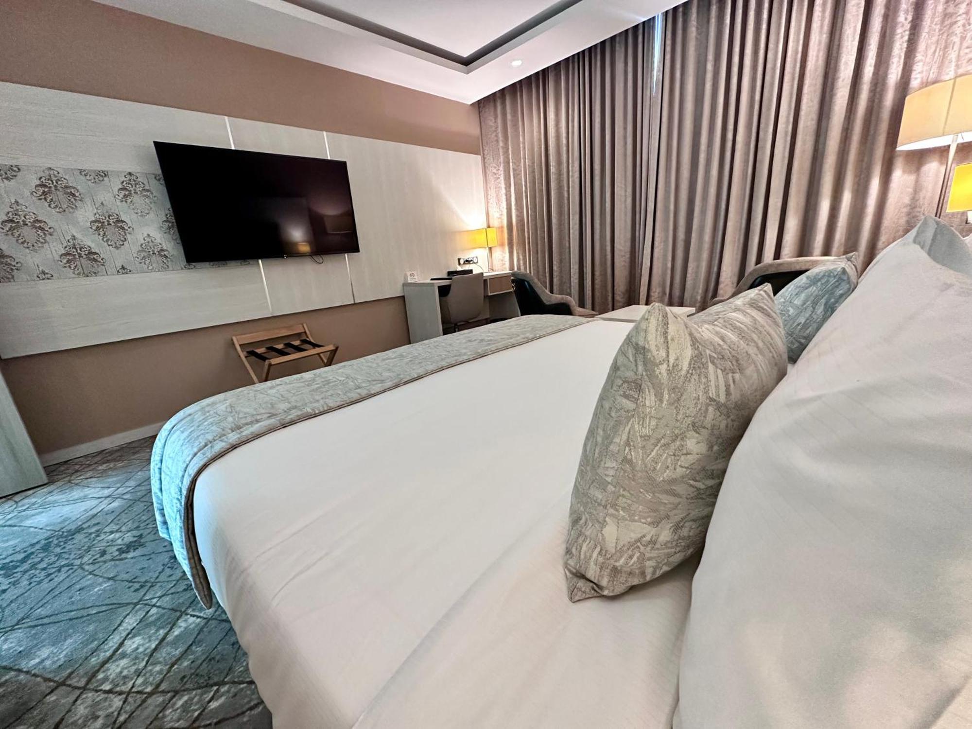 2H Hotel ออราน ภายนอก รูปภาพ