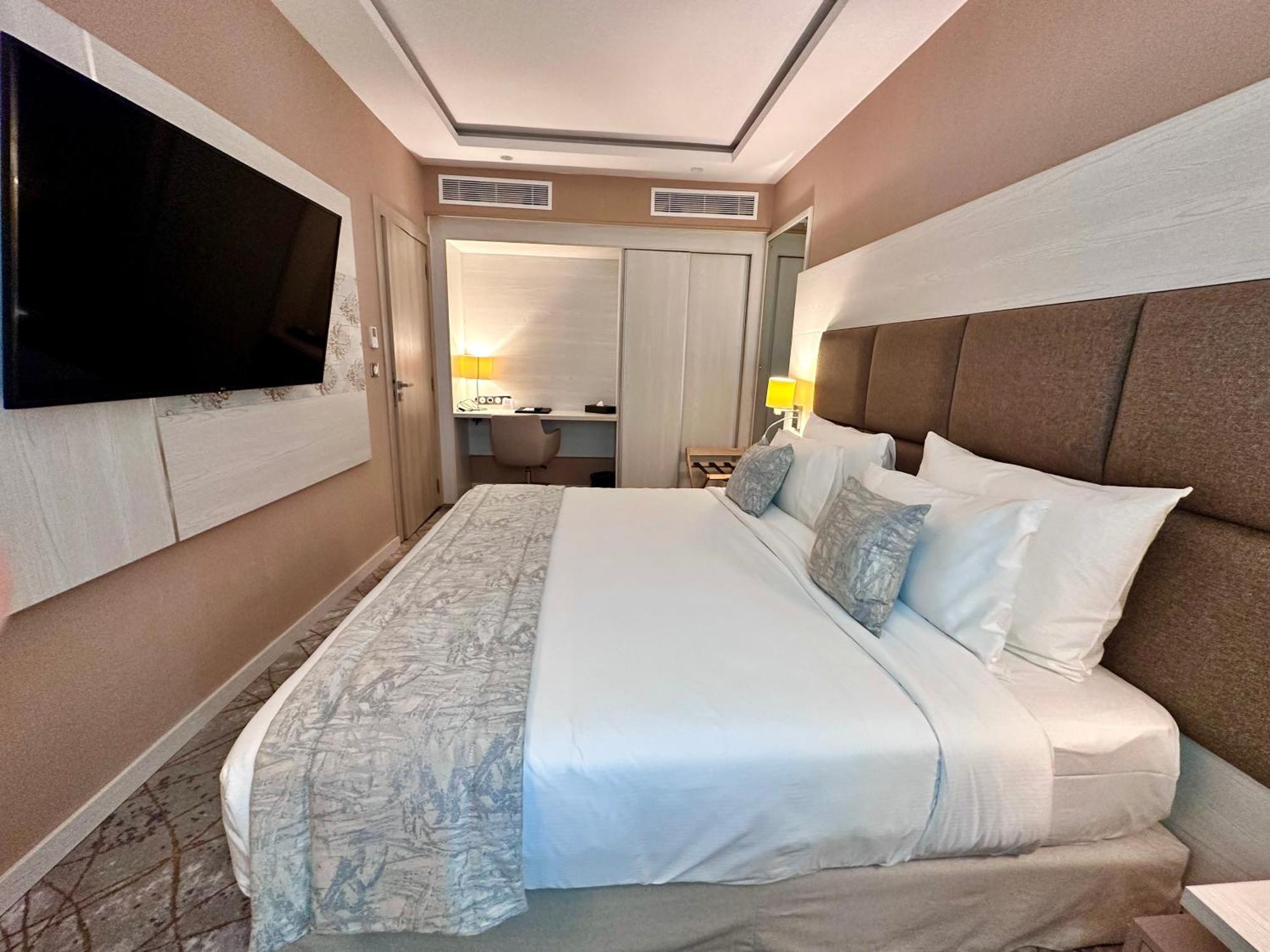 2H Hotel ออราน ภายนอก รูปภาพ